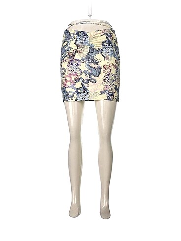 Bershka Mini Etek %70 İndirimli.