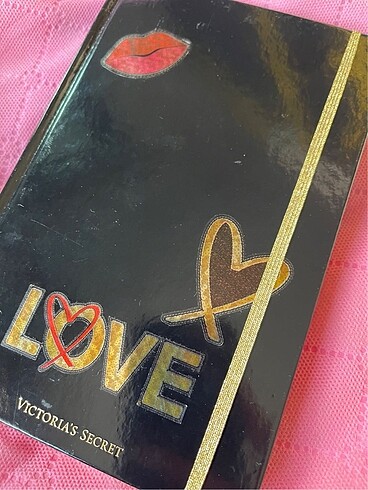 Victoria s Secret