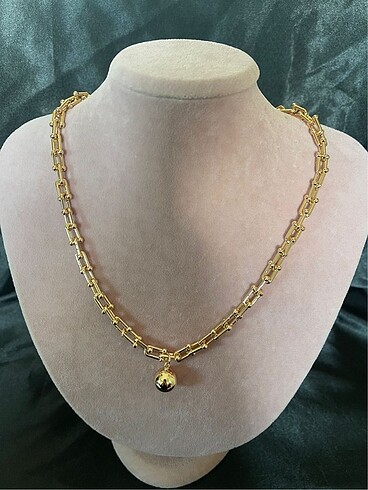 Gold kolye