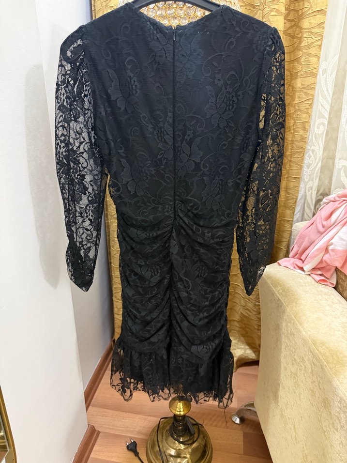 Dantel Detaylı Siyah Uzun Kollu abiye Elbise - Görsel 2