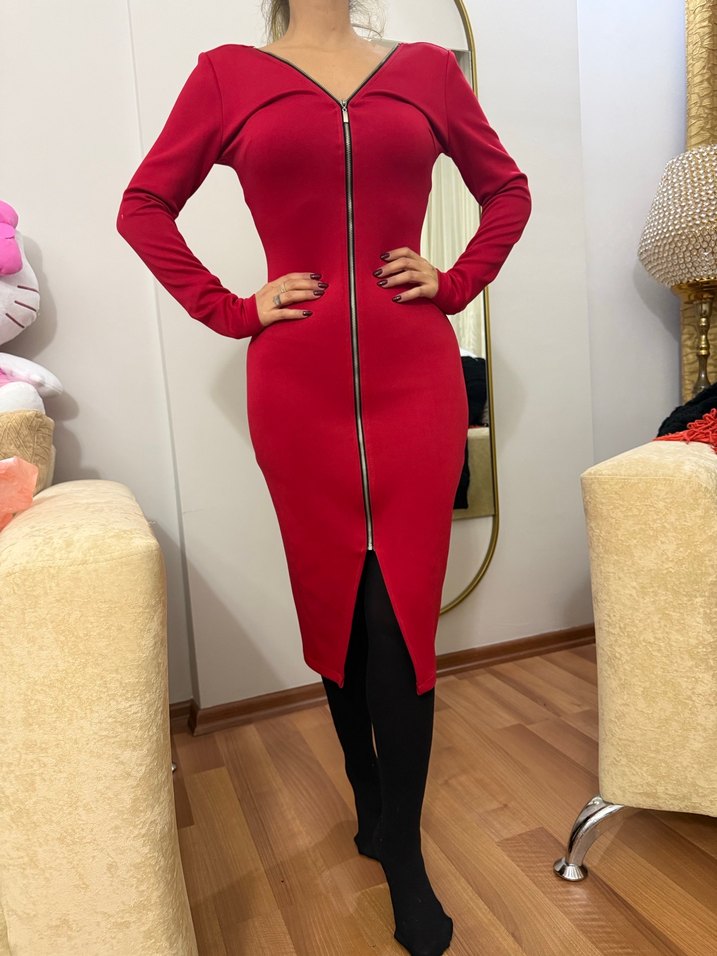 Uzun Kollu Kırmızı Fermuarlı Kalem Elbise - Görsel 3