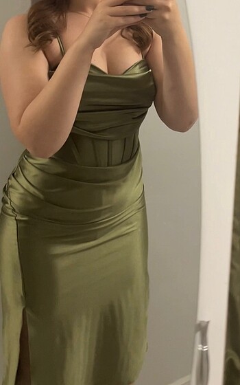 Zara fıstık yeşili elbise