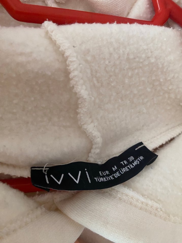 Kadın Beyaz Kapüşonlu Sweatshirt - Görsel 3