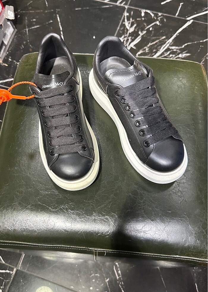 Alexander Mcqueen 36-40 numara arası - Görsel 1