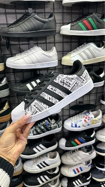 Adidas 40-44 numara arası