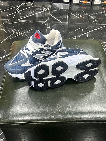 37 Beden lacivert Renk Newbalance 36-40 numara arası