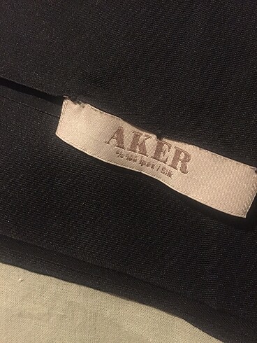 AKER şal