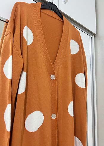 Düğmeli uzun ince triko hırka - Görsel 3