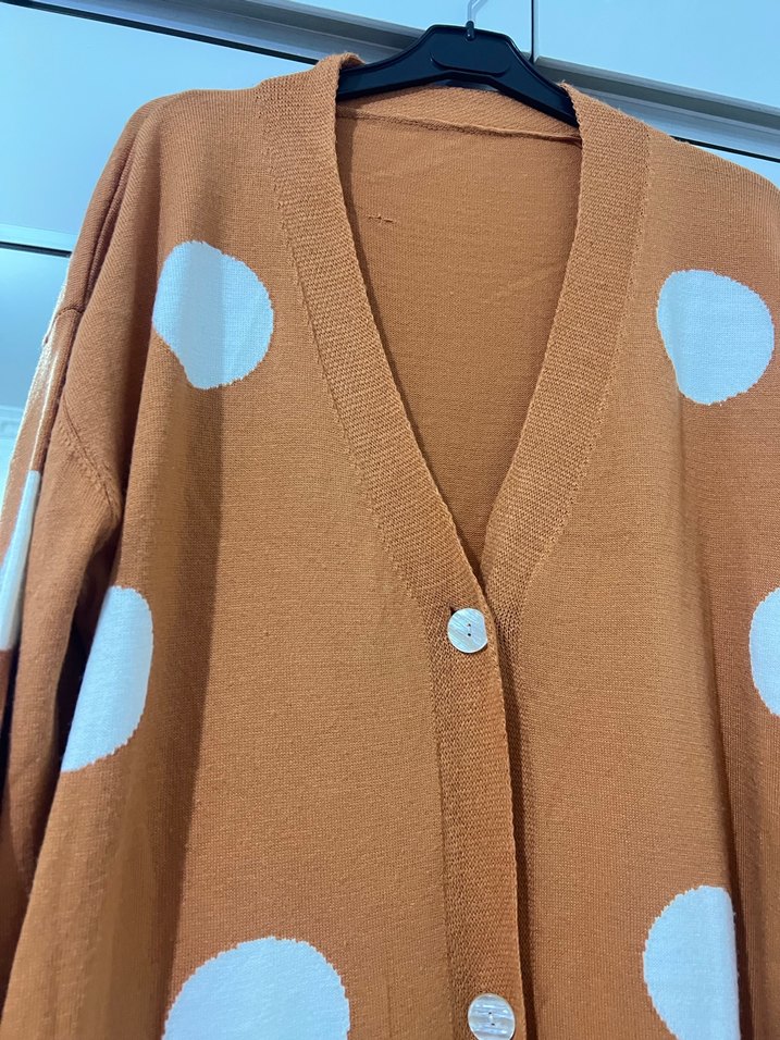 Düğmeli uzun ince triko hırka - Görsel 4