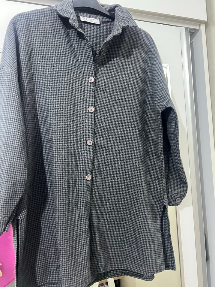 Gri Düğmeli kışlık Kadın Gömlek - Görsel 3