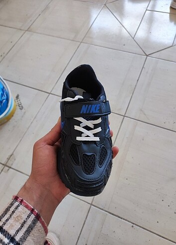 33 Beden Çocuk spor ayakkabı 