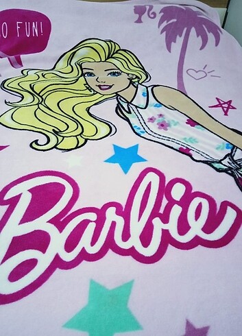 Beden Barbie lisanslı battaniye 