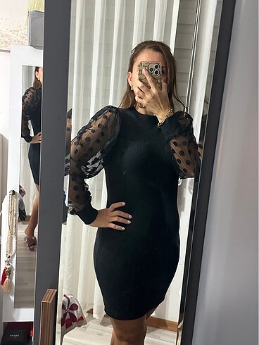 Diğer Kolları tül elbise