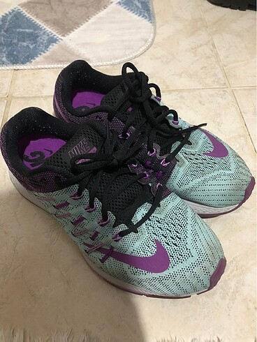 Nike Koşu Ayakkabısı
