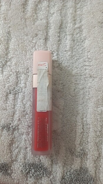 Beden Loreal paris likit mat ruj
