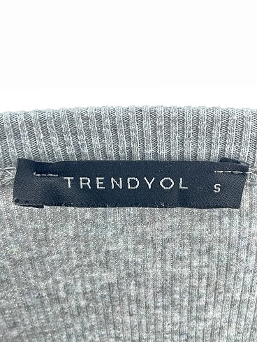 s Beden gri Renk Trendyol & Milla Bluz %70 İndirimli.