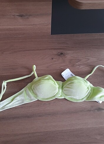 Koton xs kadife bikini üstü