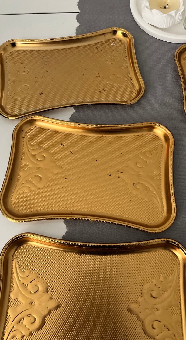 Parlak Altın Renkli 6'lı Dekoratif Tepsi Seti metal - Görsel 2