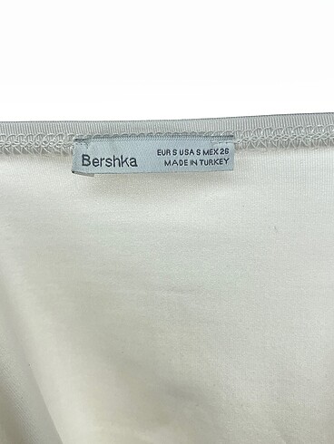 s Beden çeşitli Renk Bershka Bluz %70 İndirimli.