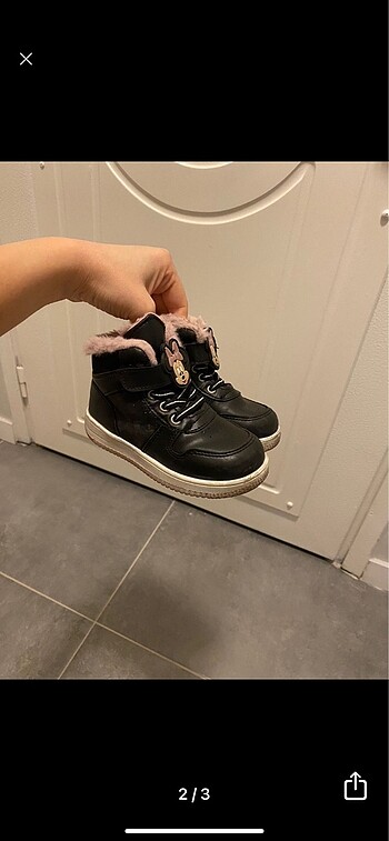LC Waikiki Kız çocuk bot