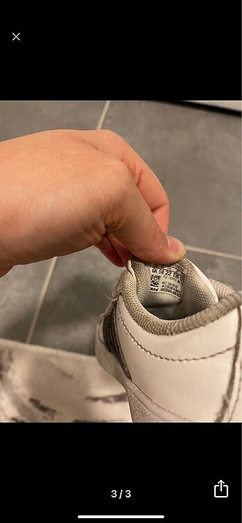 22 Beden Adidas spor ayakkabı
