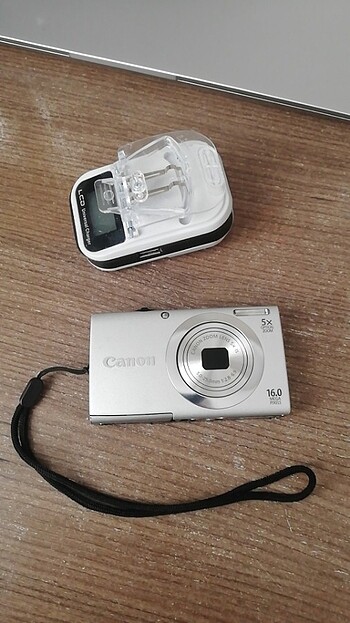 canon powershot A2400