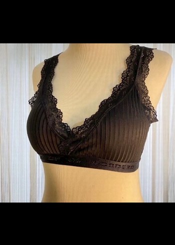 Siyah Dantel Detaylı Gotik Bralet