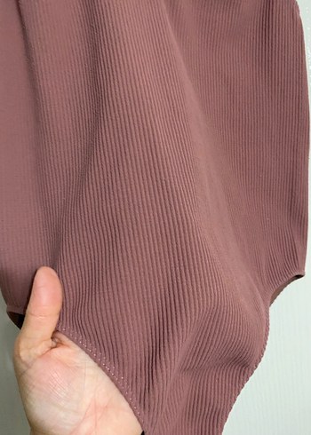 Kahverengi Minimalist Kadın Mayo - Görsel 3