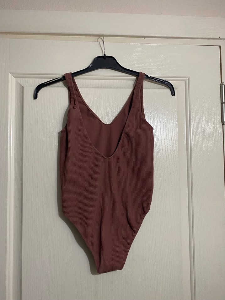 Kahverengi Minimalist Kadın Mayo - Görsel 2