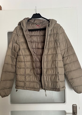 m Beden Şişme Mont Pull&Bear