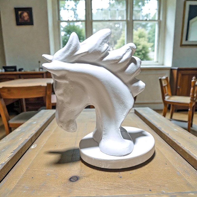 Beyaz At Figürin Dekor - Görsel 3