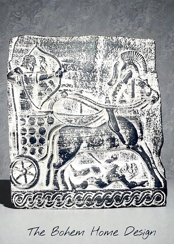 Antik Mitolojik At ve Arabası Kabartması - Görsel 2