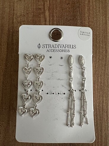 Stradivarius küpe seti