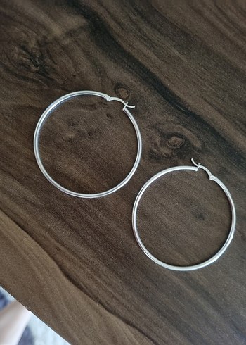 Minimalist Gri Midi Halka Küpe