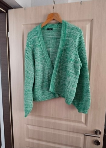 V Yaka Yeşil Kısa Triko Hırka - Görsel 5