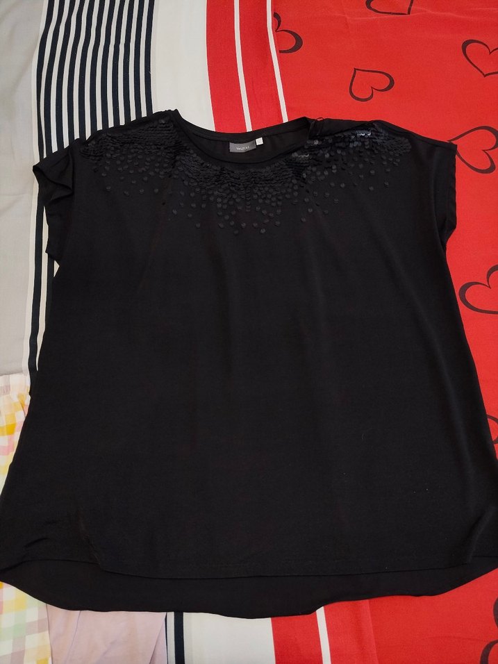 siyah abiye bol bluz yuvarlak yaka - Görsel 3