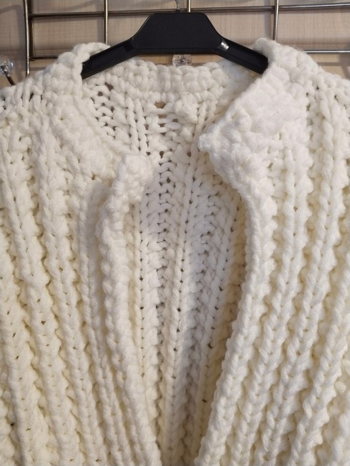 Beyaz Örgü Kadın Hırka - Görsel 4