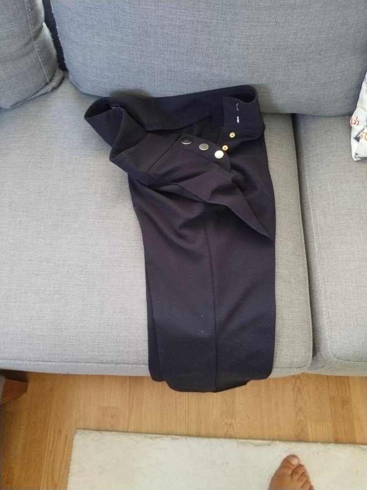 siyah Kemerli Kadın Kumaş Pantolon - Görsel 3