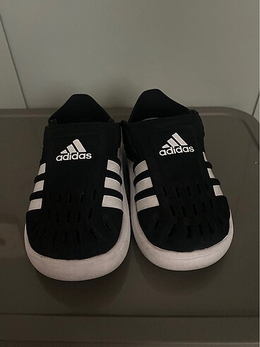 Adidas bebek sandalet