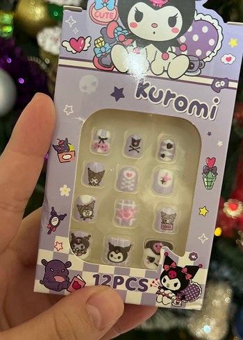 Mor Kuromi 12'li Tırnak Süsü Seti - Görsel 3