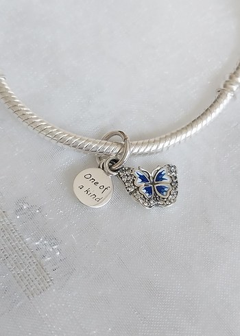 Beden Pandora Kelebek Charm
