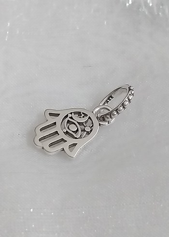 Beden Pandora Fatmanın Eli Charm