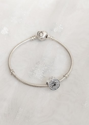 Pandora Pandora Pave Yıldız Tebrikler Charm