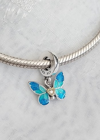 Pandora Mavi Kelebek Sallantılı Charm