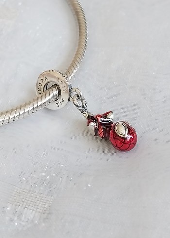  Beden Pandora Sipiderman Charm
