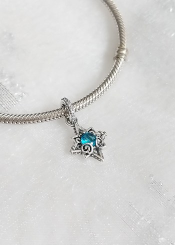 Pandora Cindirella Mavi Yıldız Charm