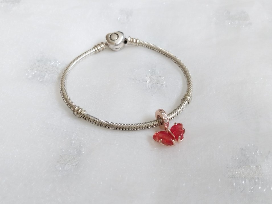 Pandora Pembe ve Sarı Murano Camı Kelebek Sallantılı Charm - Görsel 2