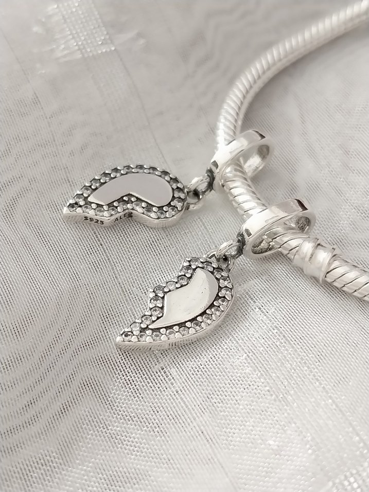 Pandora Çift Sallantılı Frends Kalp Charm - Görsel 4