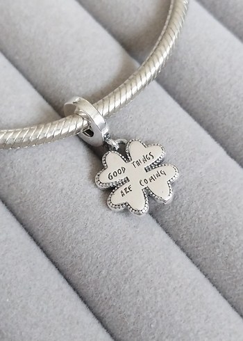 Pandora Dört Yapraklı Yonca Charm - Görsel 4