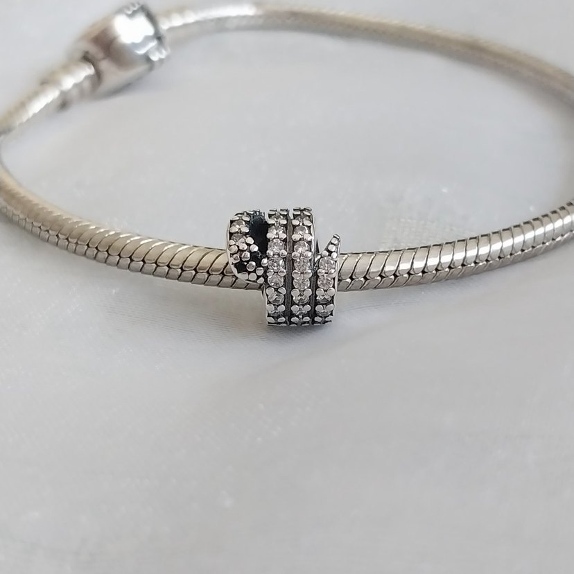 Pandora Şeffaf Taşlı Yılan Charm - Görsel 4